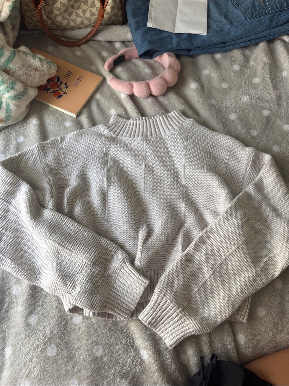 PacSun Cream Cropped Mock-Neck Sweater